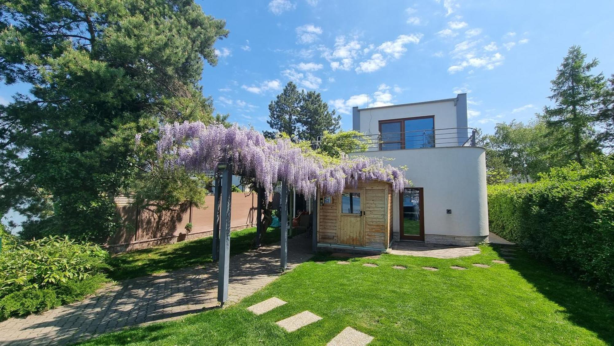 Topsenec-Lakeside Home エクステリア 写真
